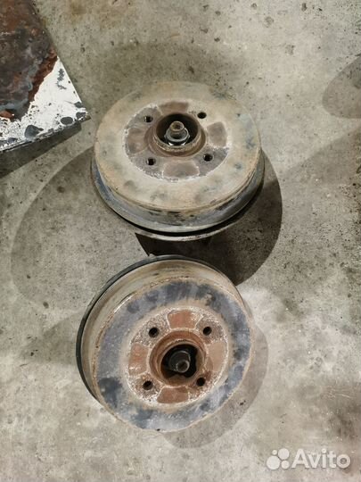 Задние тормоза со ступицами в сборе, Logan 1