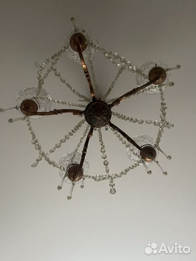 Хрустальная люстра