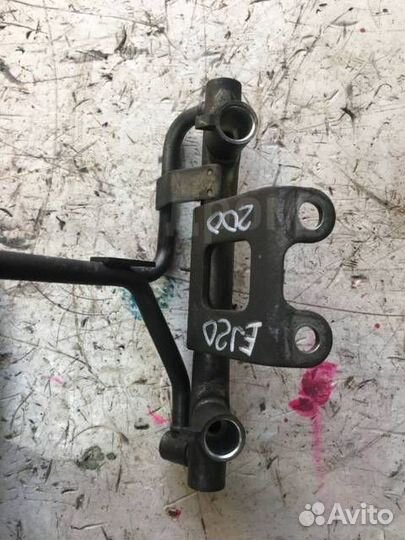 Топливная рейка Subaru Forester SF5