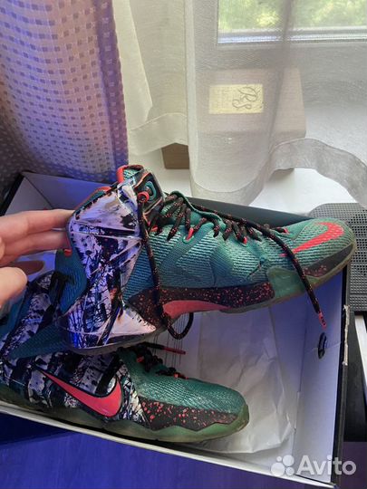 Кроссовки Nike LeBron 12 Xmas 'Akron Birch'