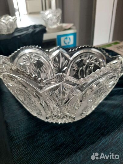 Хрустальная ваза