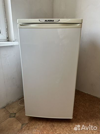Холодильник бу Аляска