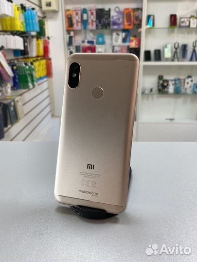 Xiaomi Mi A2 Lite Android One, 4/64 ГБ