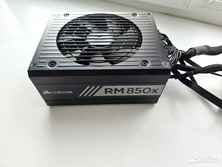 Блок питания 850Вт Corsair RM850X
