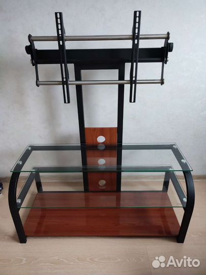 Полка под телевизор