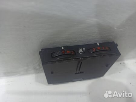 Кнопка обогрева сидений 8475130180