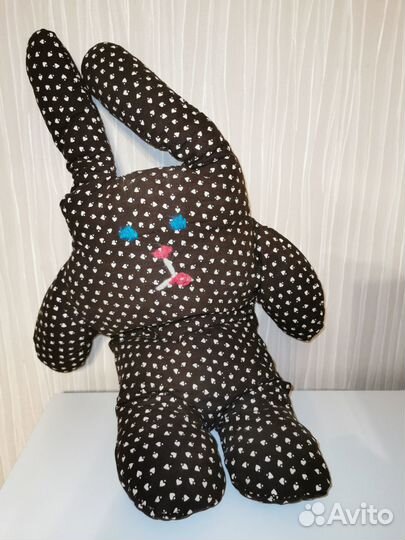 Большая мягкая игрушка заяц