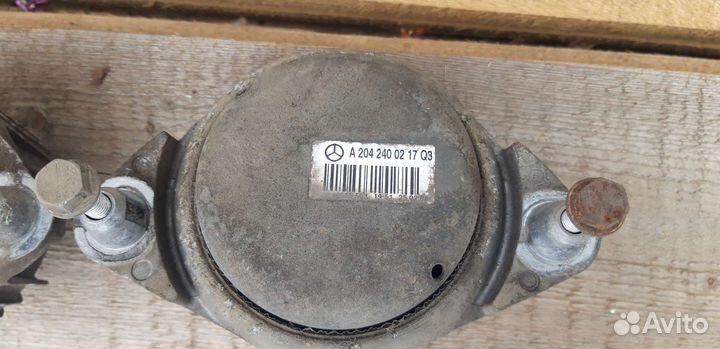 Подушки двигателя мерседес a2042400217 a2042400317