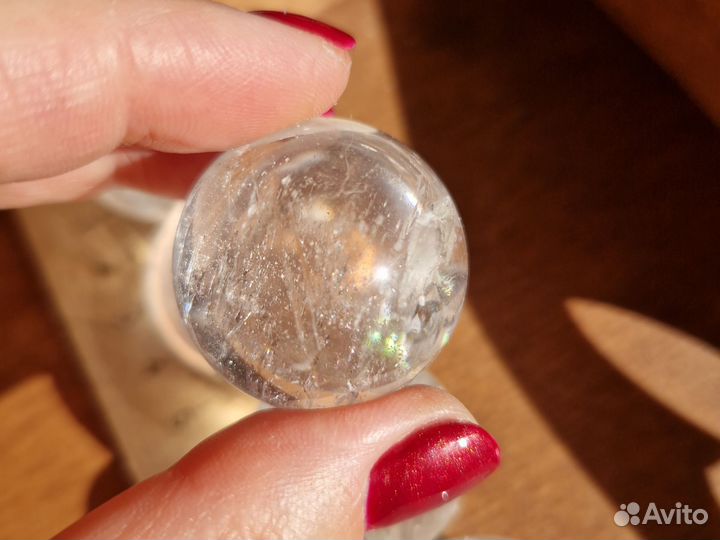 Горный хрусталь с радугой, сфера