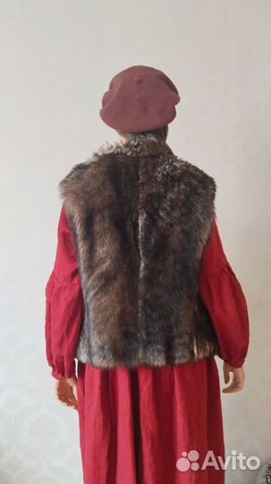 Жилет меховой женский