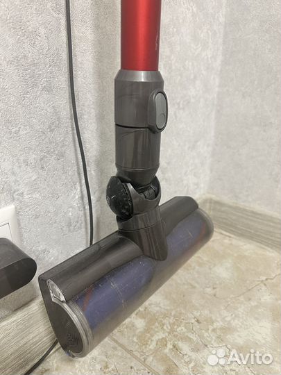 Пылесос Dyson v6