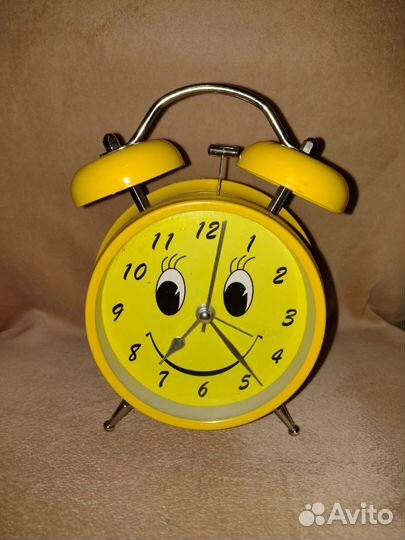 Часы-будильник
