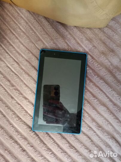 Планшет lenovo TB3-710F