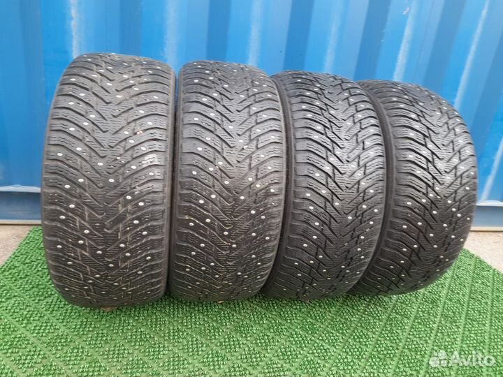 Nokian Tyres Hakkapeliitta 8 225/50 R17 107T
