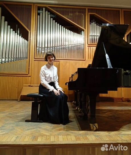 Репетитор по вокалу, сольфеджио и фортепиано