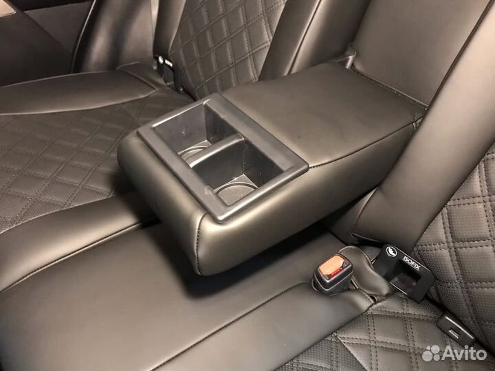 Чехлы на Toyota RAV4 40