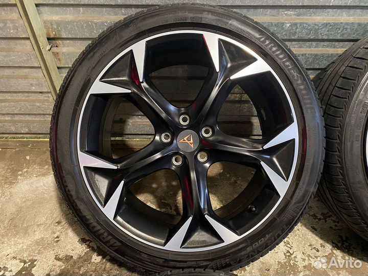 Оригинальные колёса R19 VAG