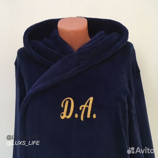 Плюшевый именной халат с вышивкой на заказ