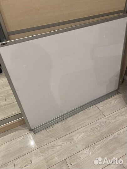 Магнитно маркерная доска