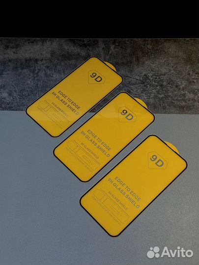 Защитное стекло iPhone