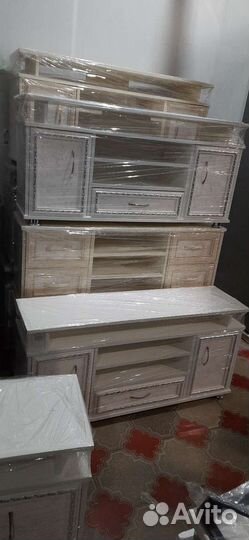 Тумбы под телевизор 125см