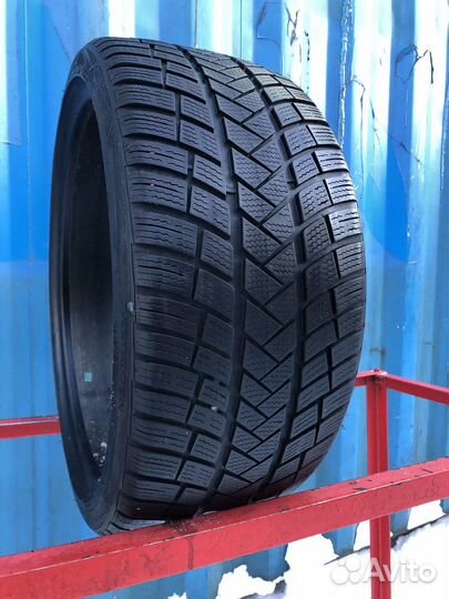 Vredestein Wintrac Pro 235/35 R19