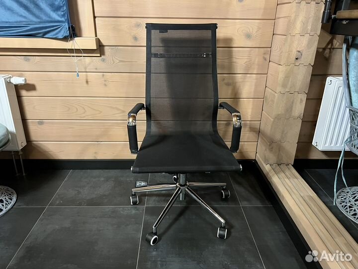 Кресло руководителя Хельмут