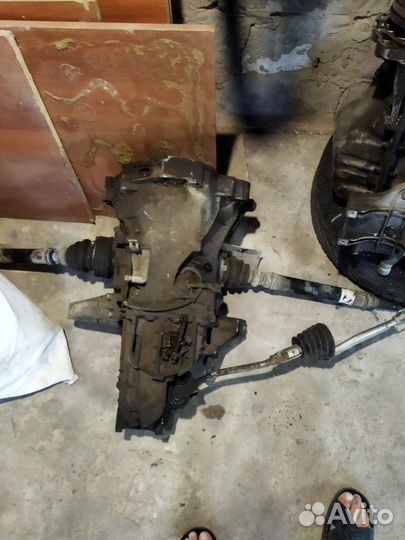 Коробка Audi A6 c4 DHZ