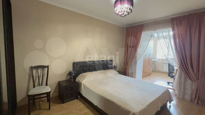 2-к. квартира, 64 м², 5/5 эт.