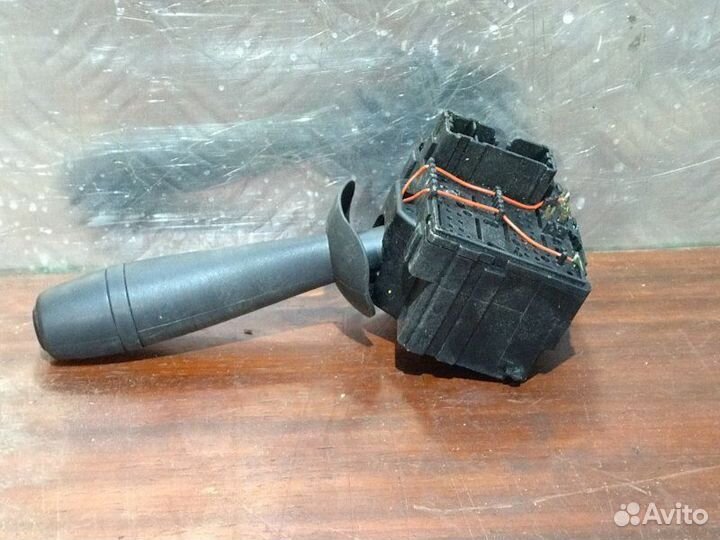 Подрулевой переключатель передний правый LADA