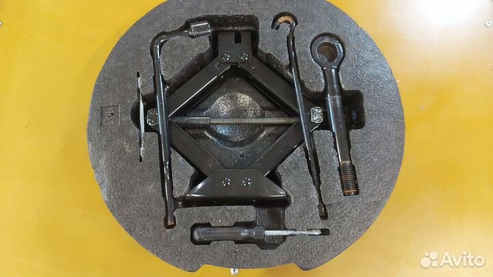 Ящик докатки Kia Ceed ED 06-12