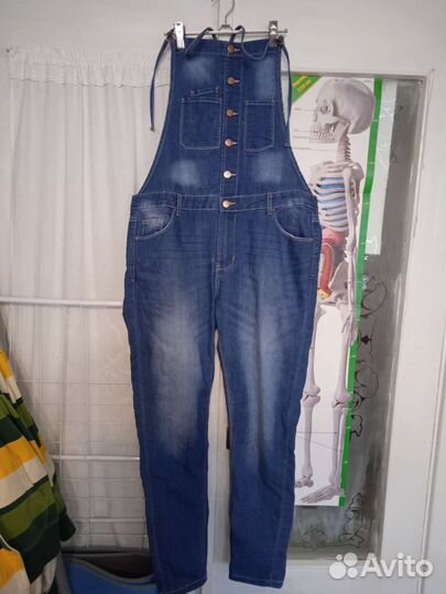 Джинсовый комбинезон женский
