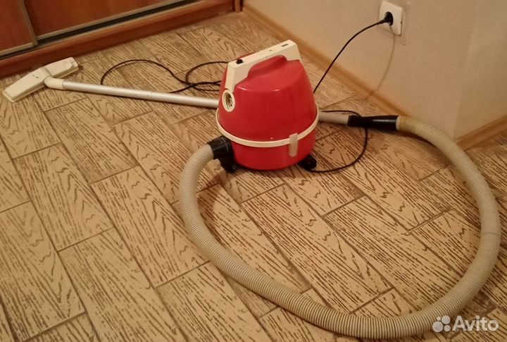 Пылесос 