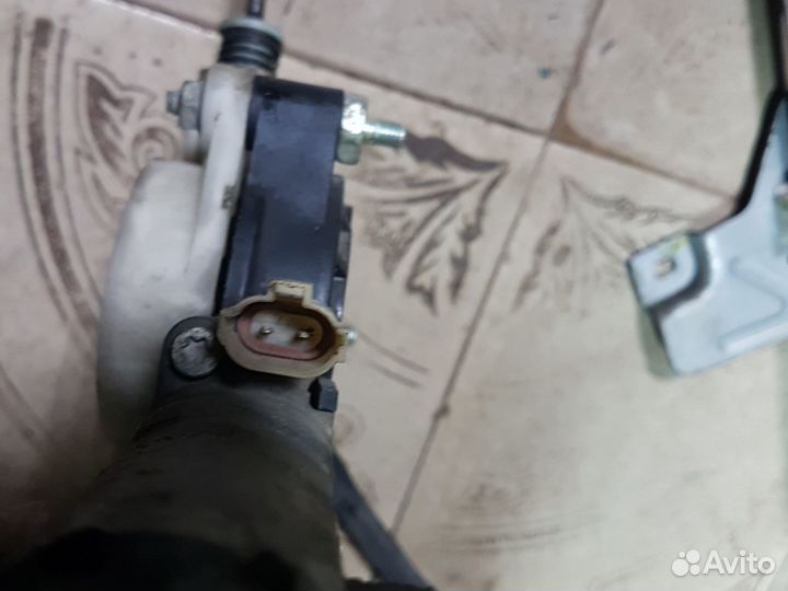 Стеклоподъемник двери передней правой Starex