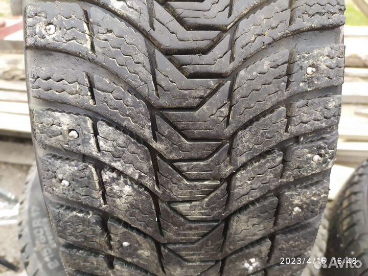 Michelin X-Ice North 3 215/60 R17