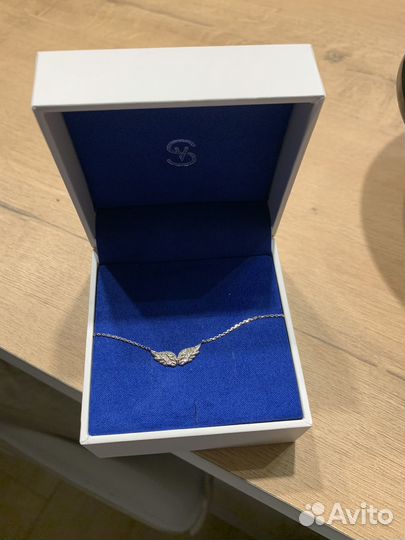 Колье из белого золота с бриллиантами