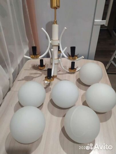 Люстры потолочные