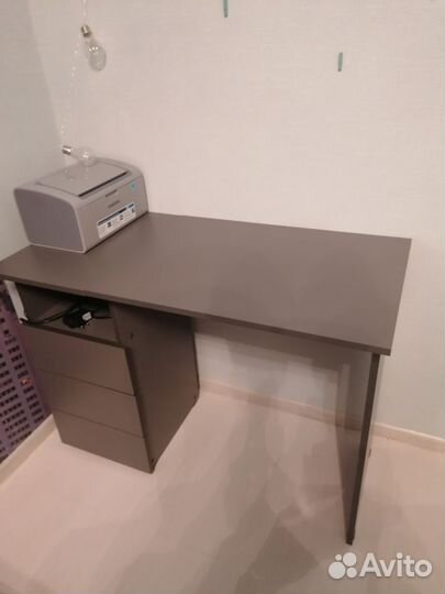 Письменный стол