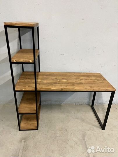 Письменный/ компьютерный стол в наличии