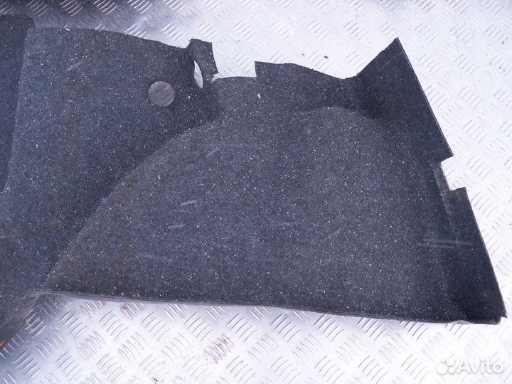 Обшивка багажника BMW 3 E30 1986г Седан