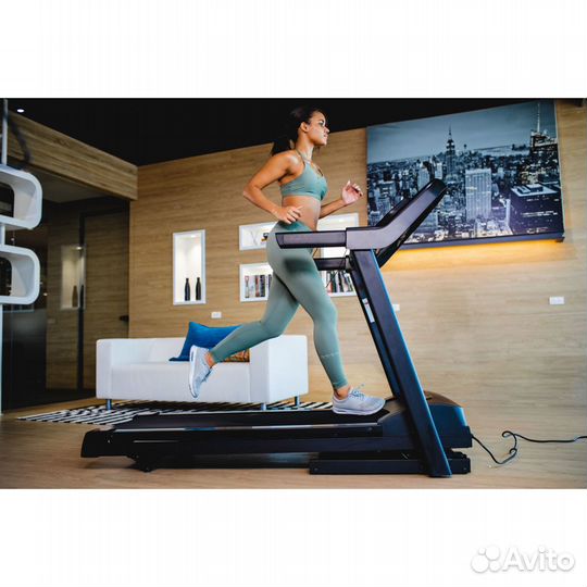 Беговая дорожка Sole Fitness F60 2020