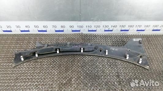 Накладка декоративная (жабо, дождевик) renault meg