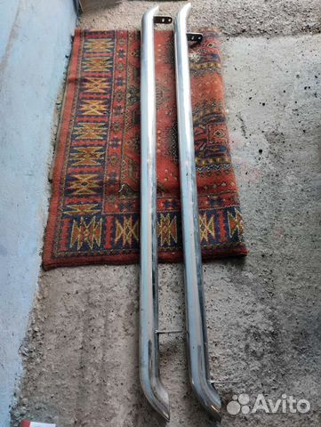 Продам комплект подножек порогов рено дастер