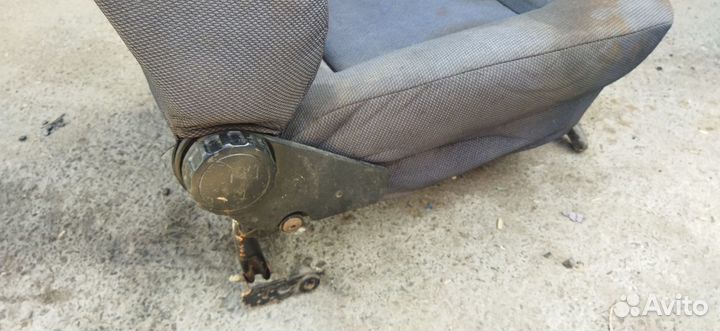 Переднее сидение Ауди, Фольксваген