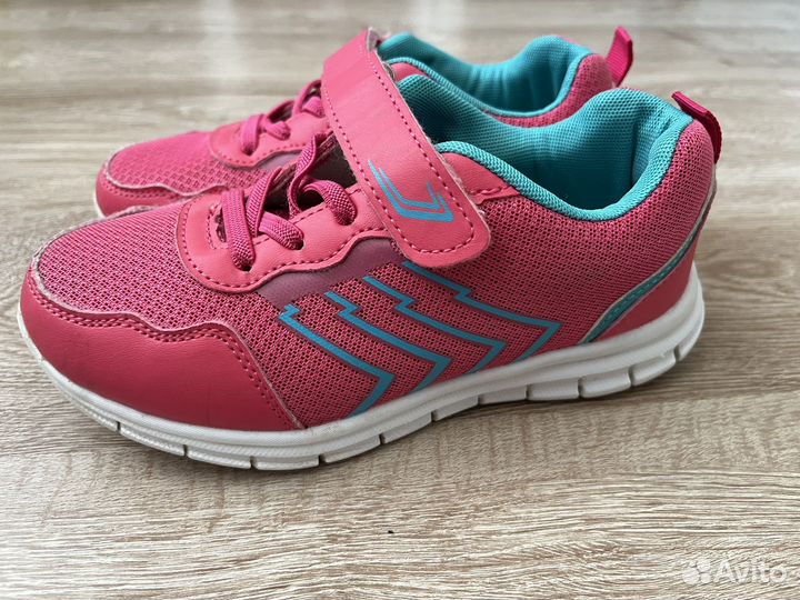 Кроссовки 32р