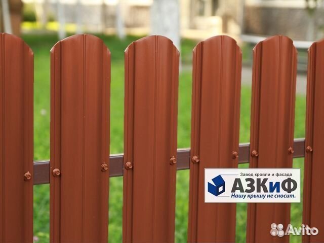 Забор из штакетника