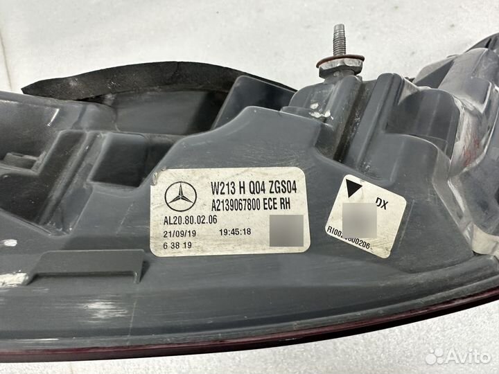 Правый фонарь Mercedes w213 оригинал