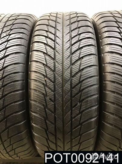 Bridgestone Blizzak LM-001 205/60 R17 99P