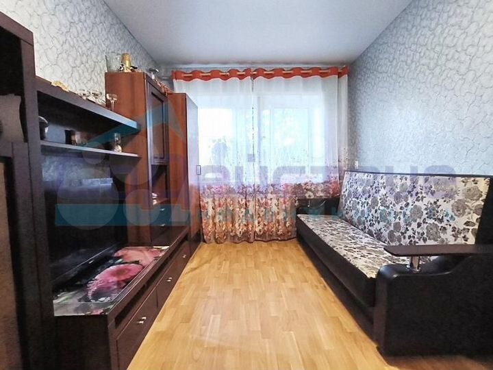 2-к. квартира, 40 м², 1/3 эт.