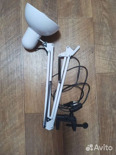 Лампа настольная